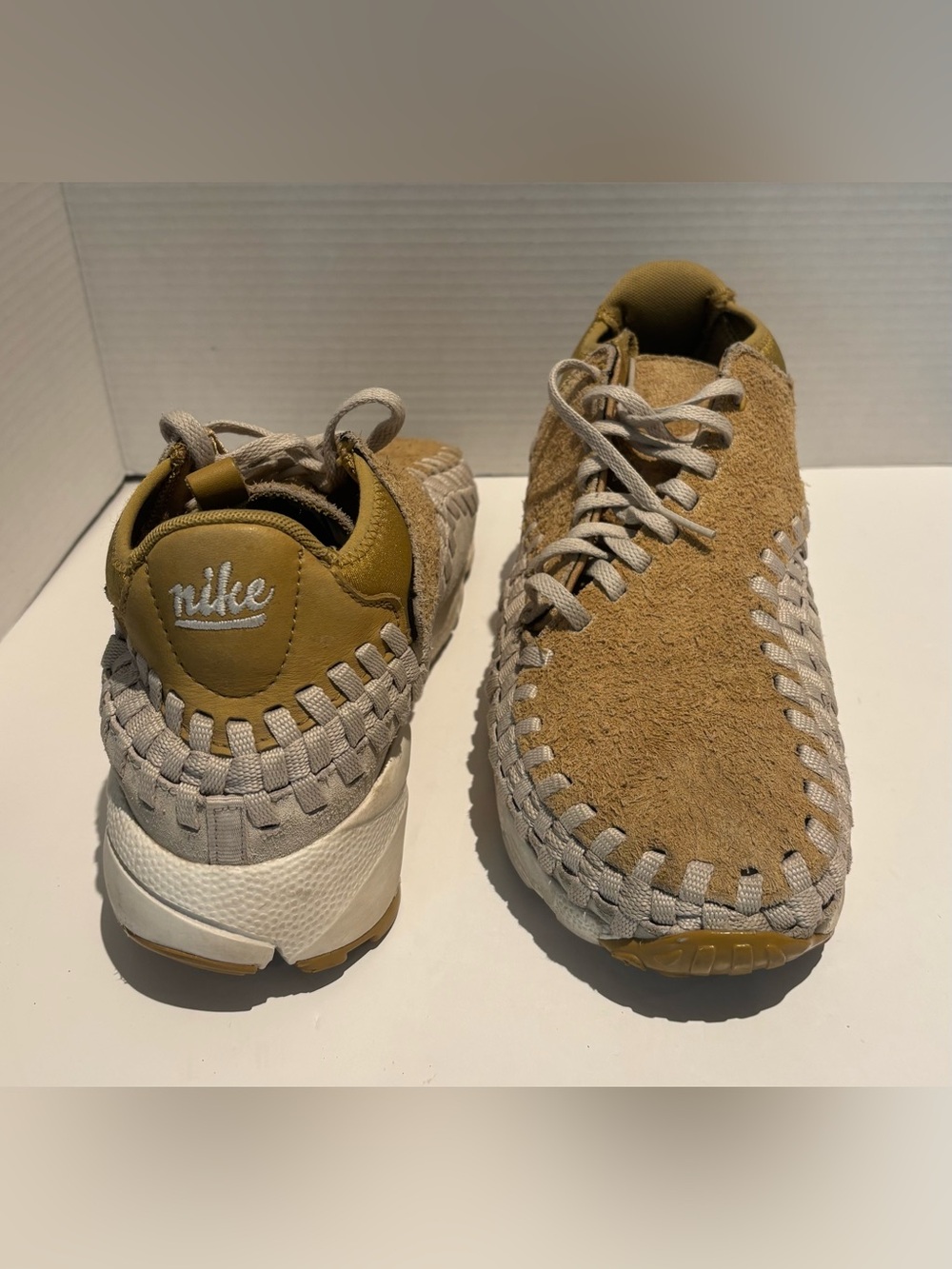 Nike Air Footscape Woven Chukka QS Hairy Suede Flat Gold 913929-700 Men's Sz 9.5 - Picture 2 of 6